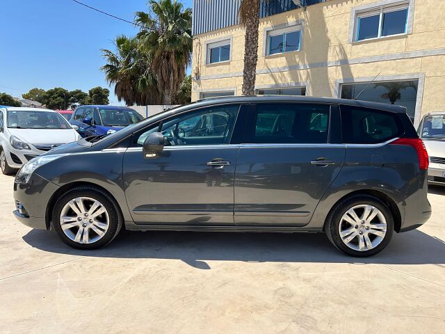 PEUGEOT 5008 SPORT PACK 1.6 E-HDI AUTO SPANISH LHD IN SPAIN 125K 5 SEATS SUPERB 2012